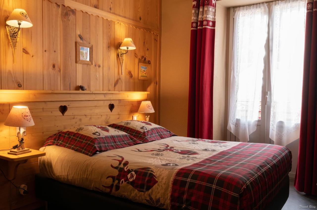 Hotel Quin Te Va Cauterets Bagian luar foto