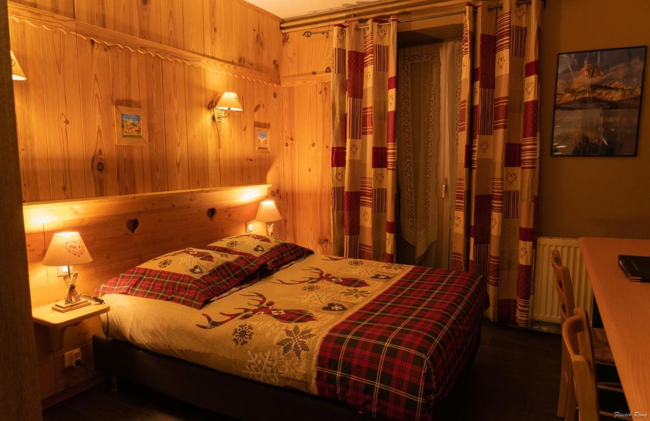 Hotel Quin Te Va Cauterets Bagian luar foto