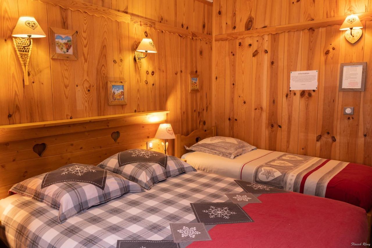 Hotel Quin Te Va Cauterets Bagian luar foto