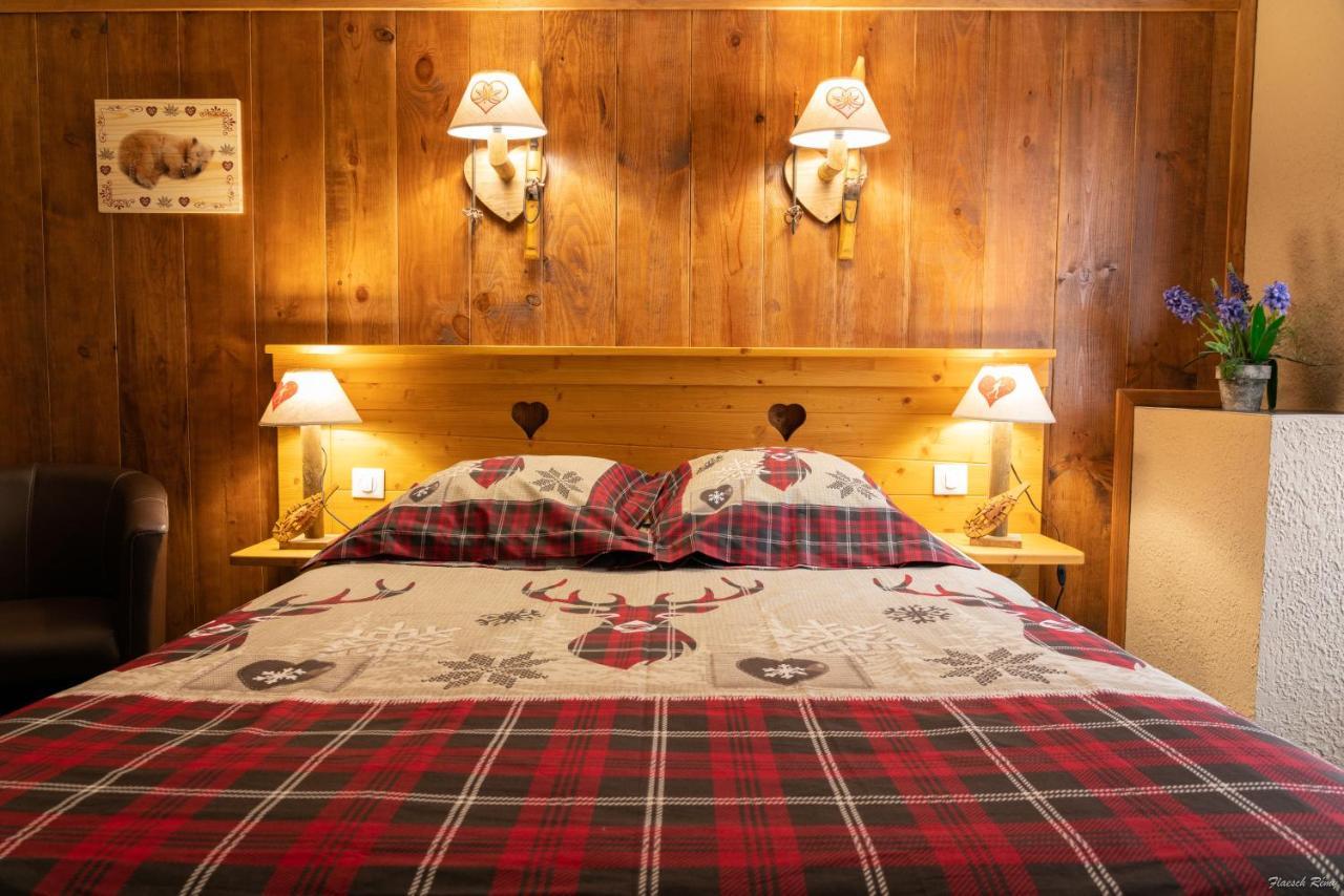 Hotel Quin Te Va Cauterets Bagian luar foto