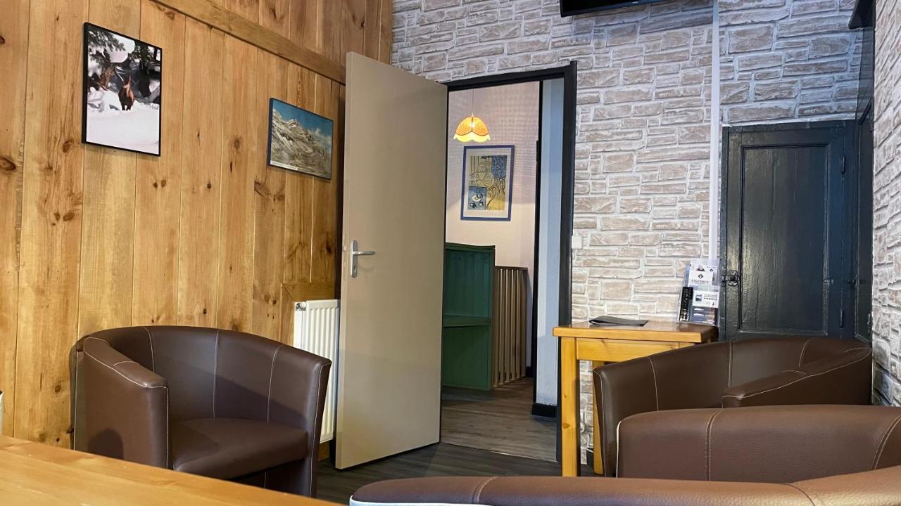 Hotel Quin Te Va Cauterets Bagian luar foto