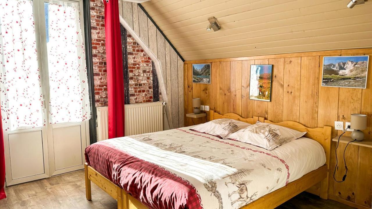 Hotel Quin Te Va Cauterets Bagian luar foto
