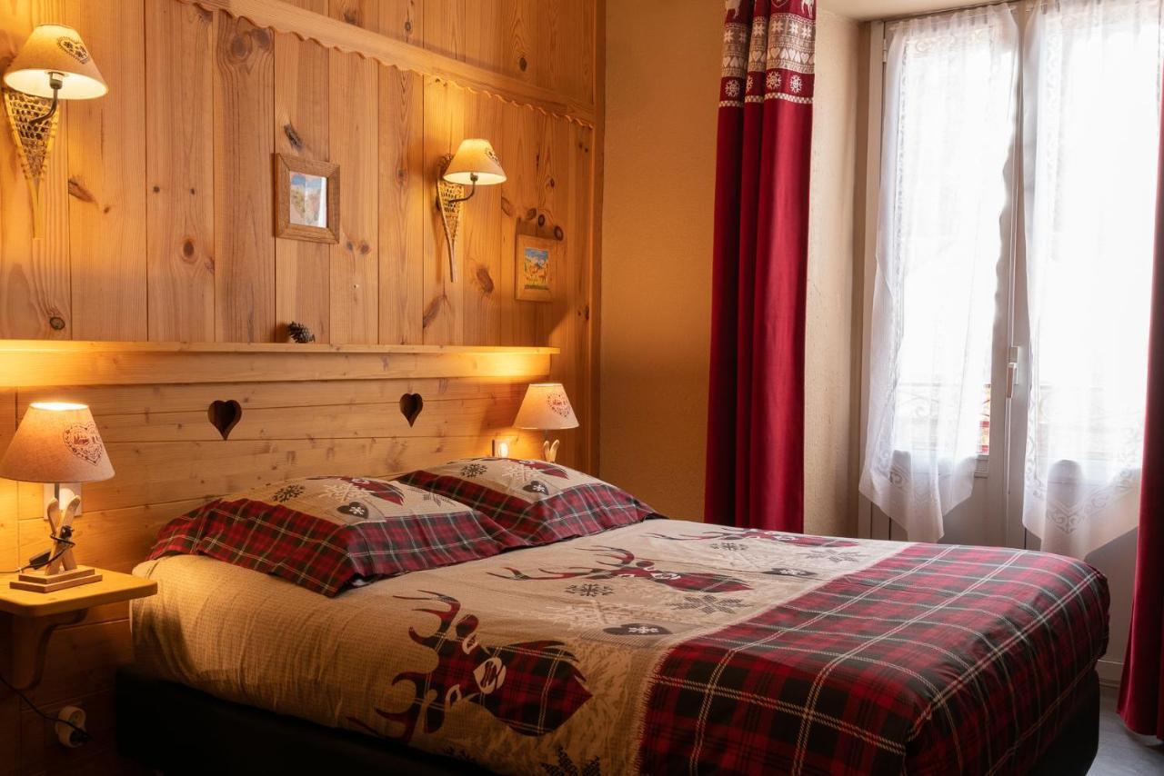 Hotel Quin Te Va Cauterets Bagian luar foto
