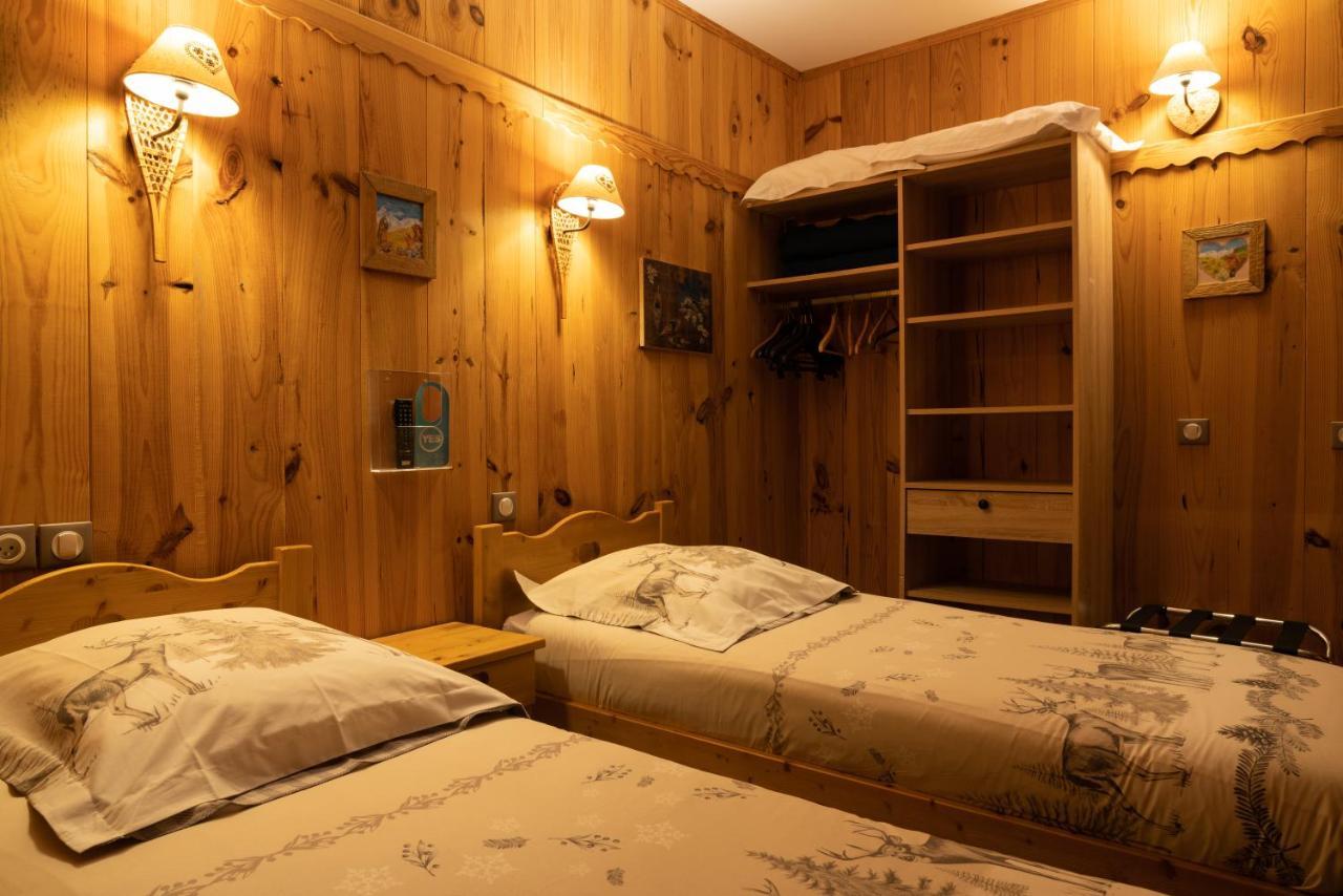 Hotel Quin Te Va Cauterets Bagian luar foto