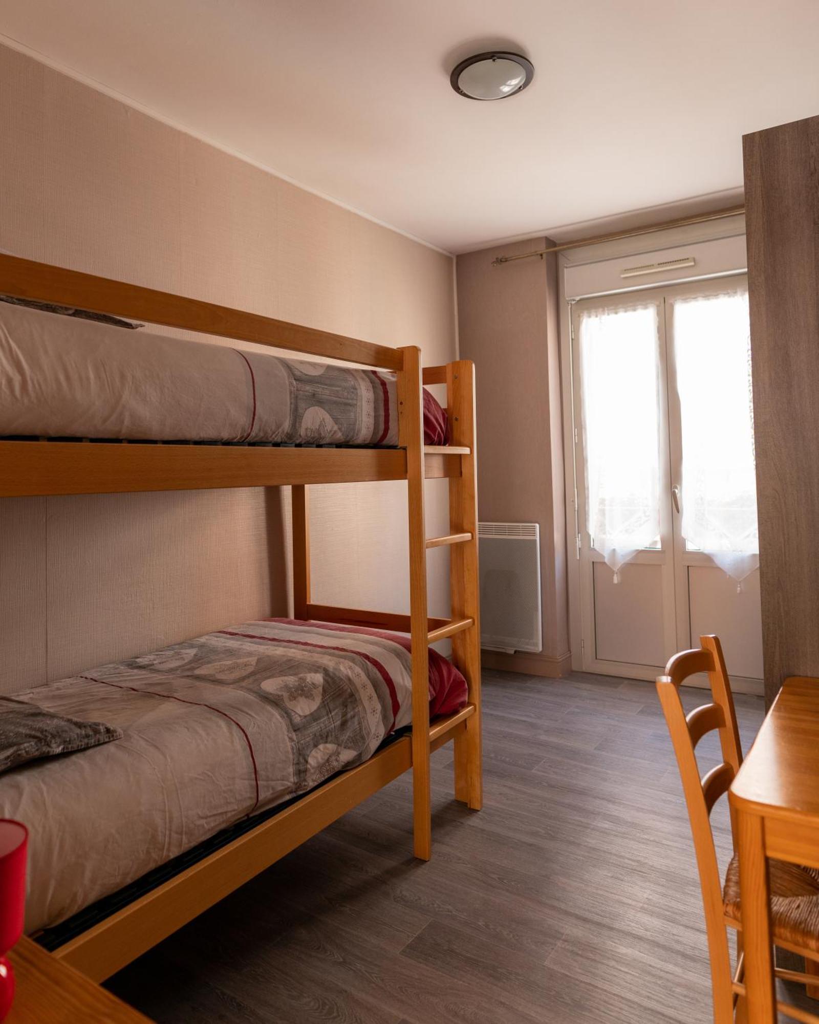 Hotel Quin Te Va Cauterets Bagian luar foto