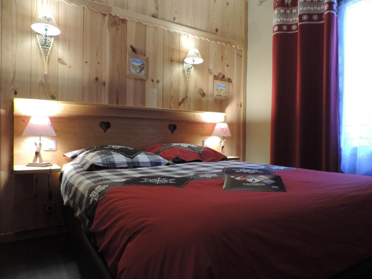 Hotel Quin Te Va Cauterets Bagian luar foto