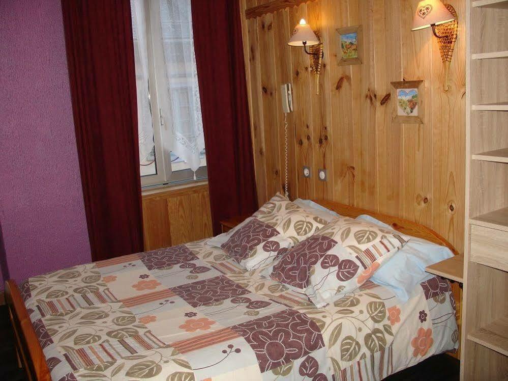 Hotel Quin Te Va Cauterets Bagian luar foto